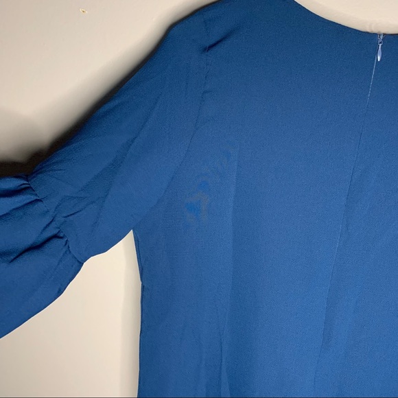 BELONGSCI Bell sleeve Dress - Picture 6 of 7